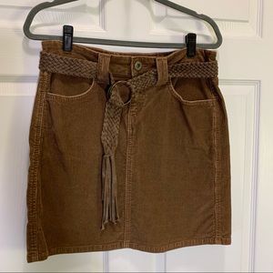Vintage Levi’s Brown Corduroy Skirt with Belt Size 7 (Juniors)
